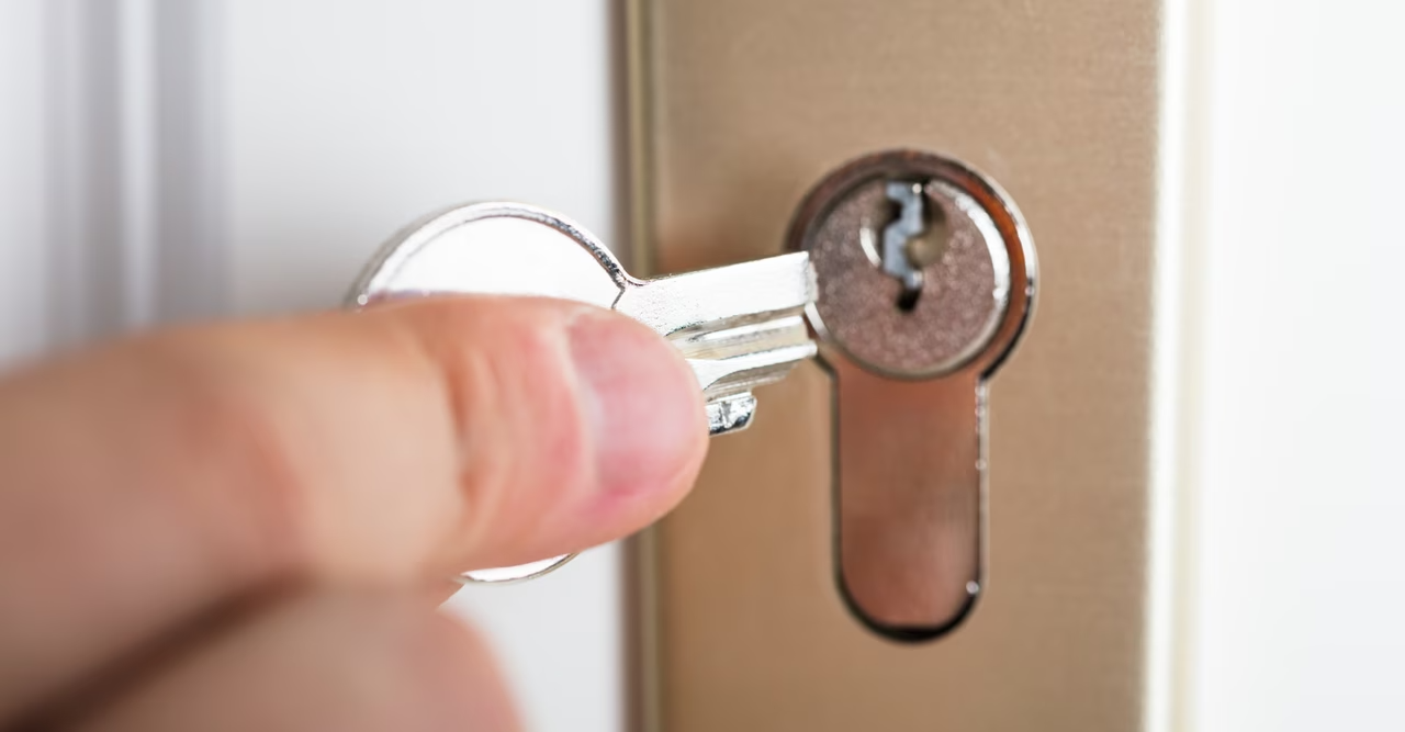 Clé cassée dans la serrure : ne faites pas ça !